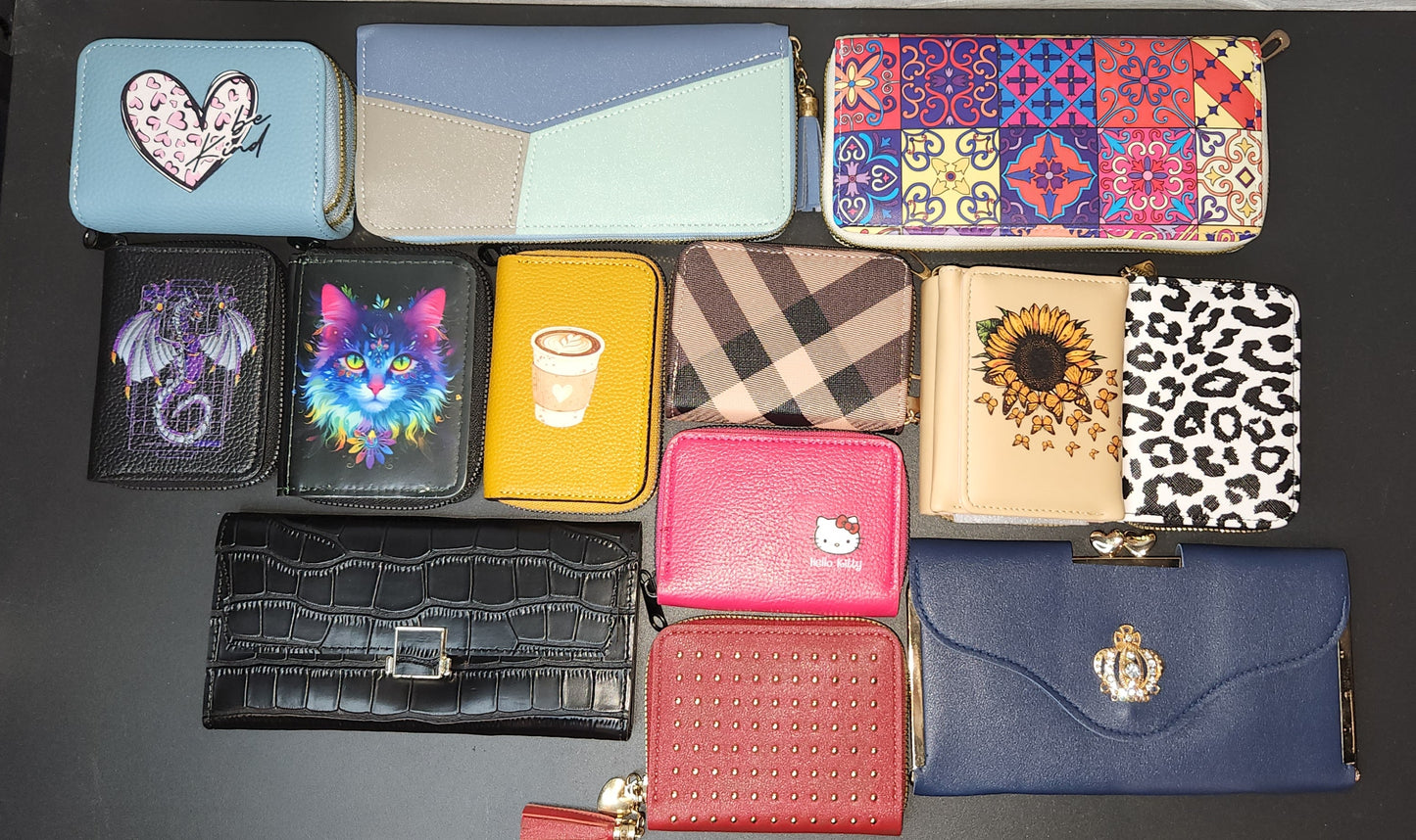 Wallet Capsule Scoop