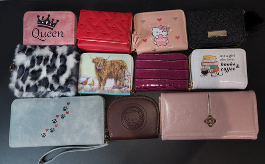 Wallet Capsule Scoop